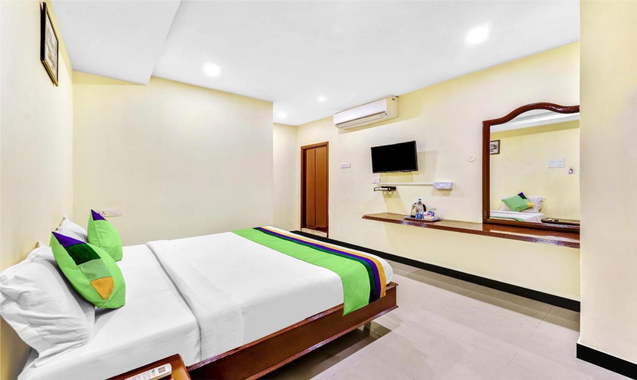 Hotel Treebo B Coral, 2 Km From Promenade Beach à Pondichéry Extérieur photo