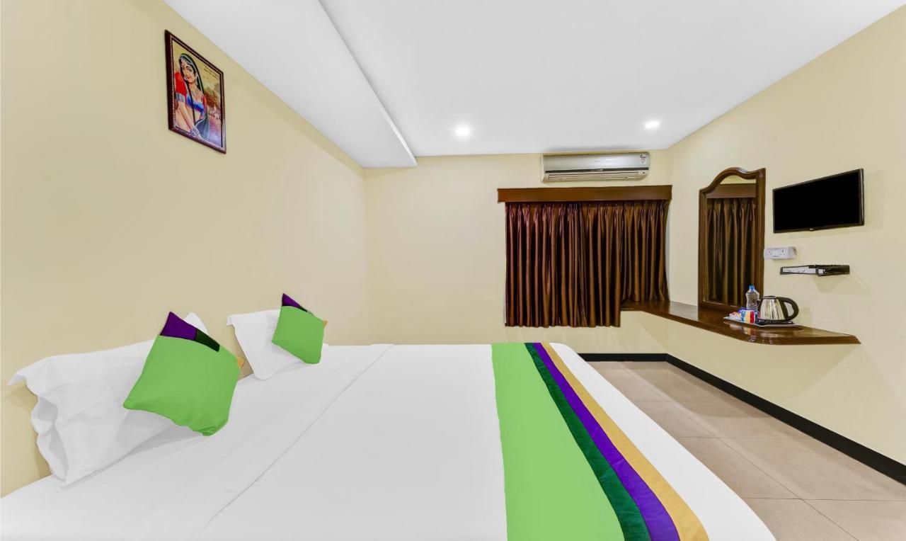 Hotel Treebo B Coral, 2 Km From Promenade Beach à Pondichéry Extérieur photo